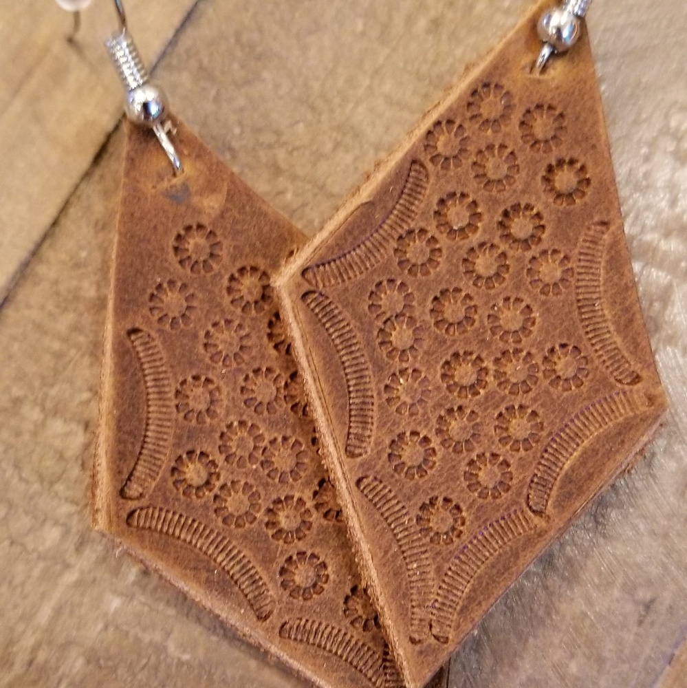 Leather ear rings